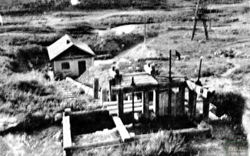 Жети-Өгуз районундагы Ворошилов атындагы колхоздун кичи ГЭСи. 1940-жыл